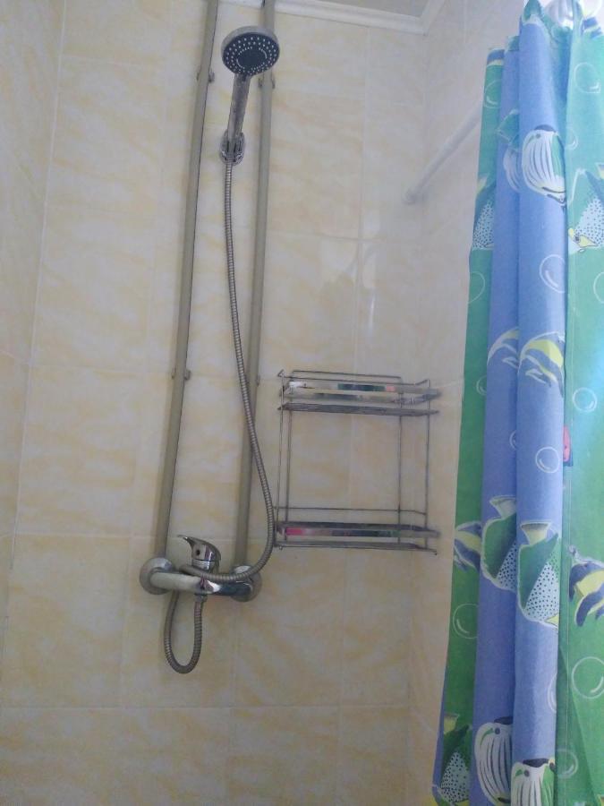 Guest House Arbat Чолпон-Ата Екстериор снимка