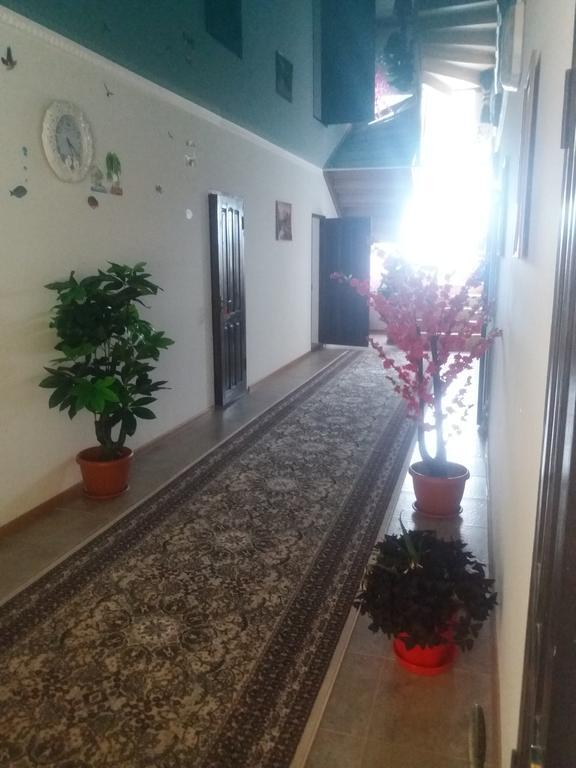 Guest House Arbat Чолпон-Ата Екстериор снимка